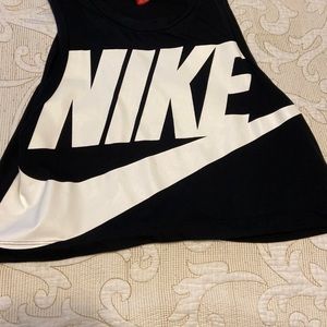 Nike cropped tank